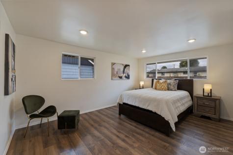309 W Cole Street Kent WA 98032