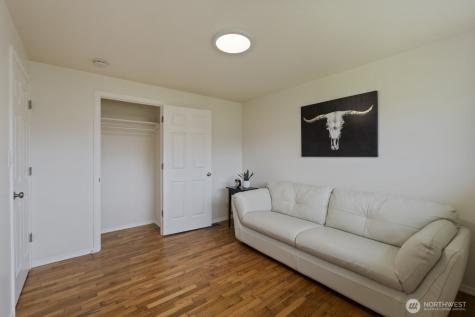 309 W Cole Street Kent WA 98032