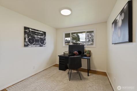 309 W Cole Street Kent WA 98032