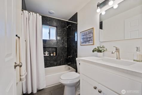 309 W Cole Street Kent WA 98032