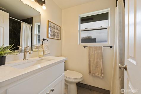 309 W Cole Street Kent WA 98032
