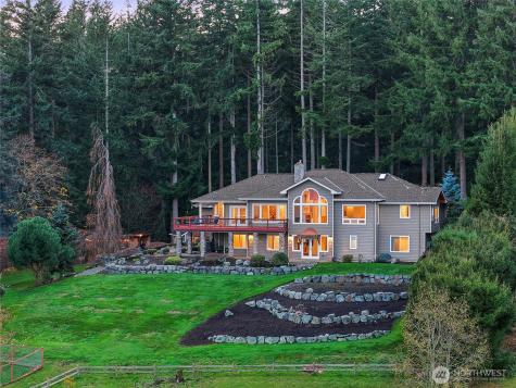 514 Wayne's Ridge Circle Camano Island WA 98282