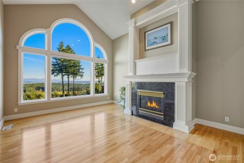 514 Wayne's Ridge Circle Camano Island WA 98282