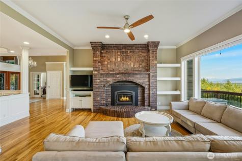 514 Wayne's Ridge Circle Camano Island WA 98282