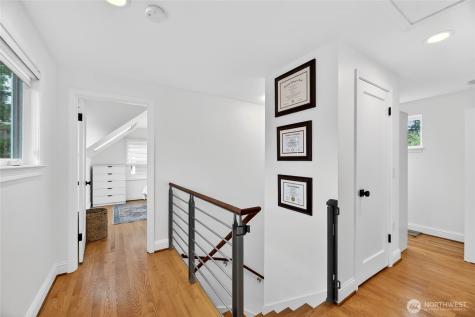 6715 35th Avenue SW Seattle WA 98126
