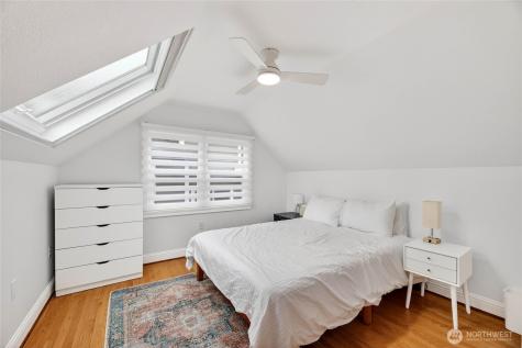 6715 35th Avenue SW Seattle WA 98126