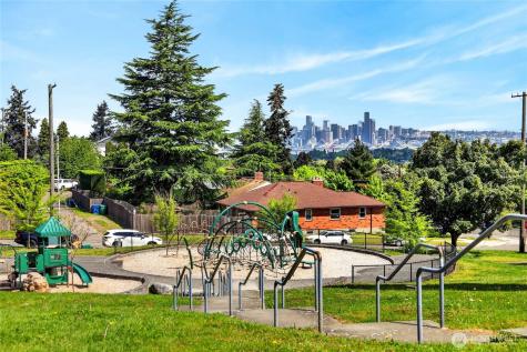 6715 35th Avenue SW Seattle WA 98126