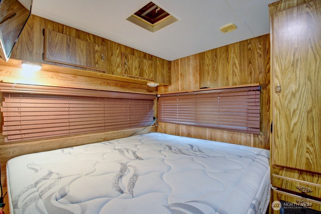 3 Wilderness Way Deming WA 98244