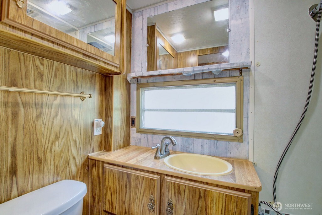 3 Wilderness Way Deming WA 98244