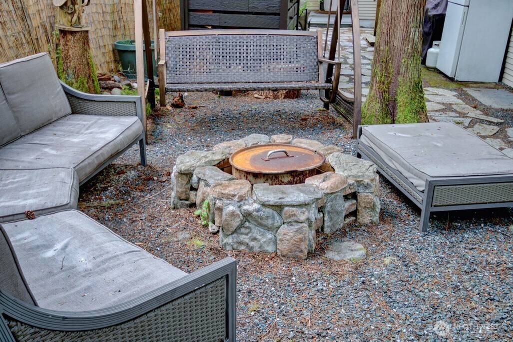 3 Wilderness Way Deming WA 98244
