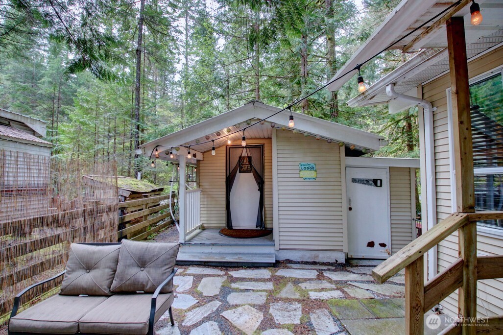 3 Wilderness Way Deming WA 98244