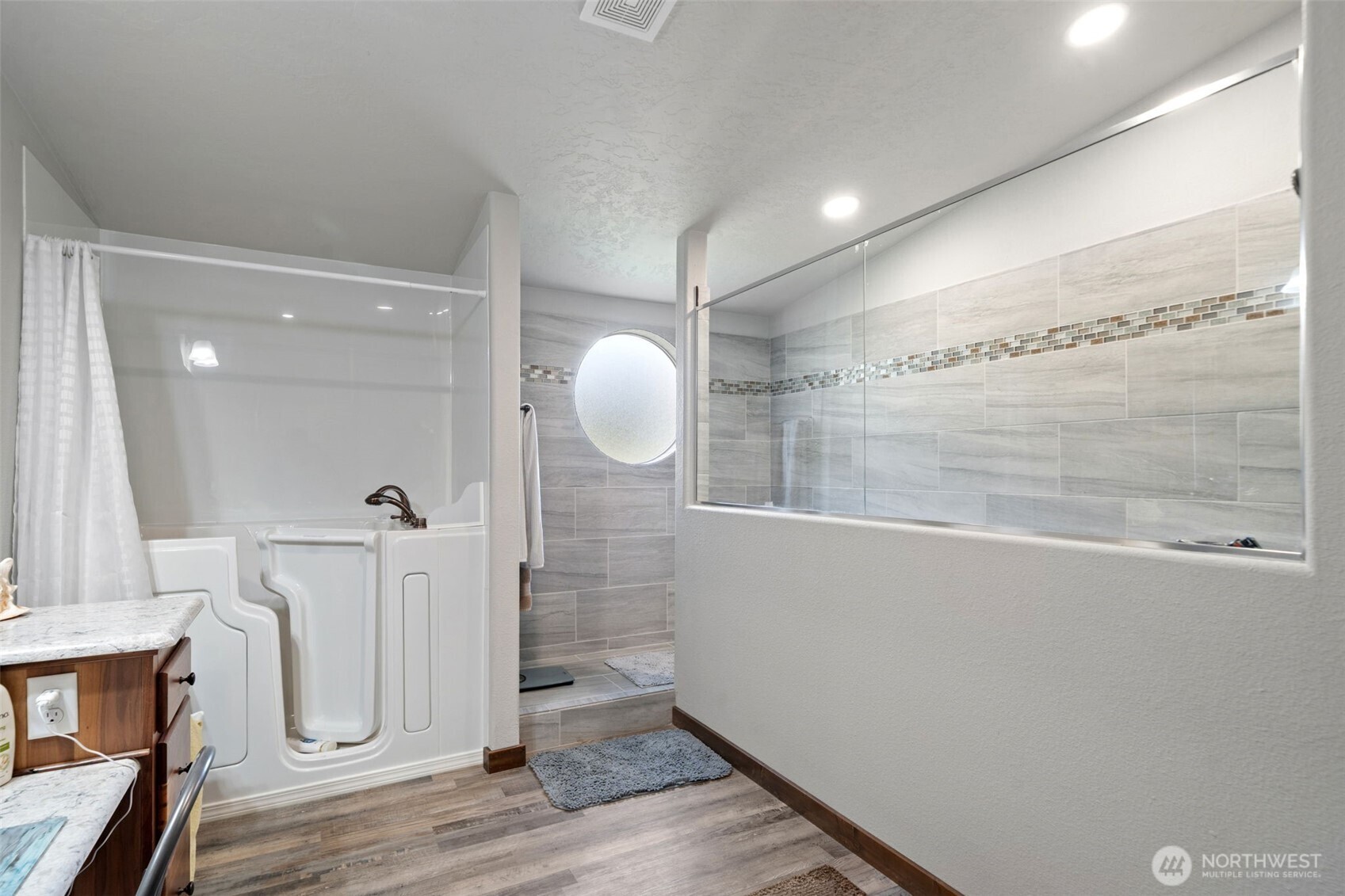 437 NW Equestrian Drive Poulsbo WA 98370