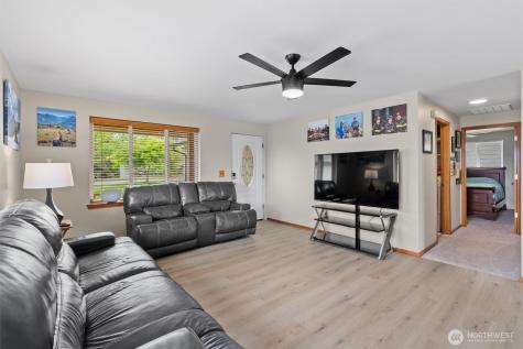 1305 Cascadia Drive Sedro Woolley WA 98284