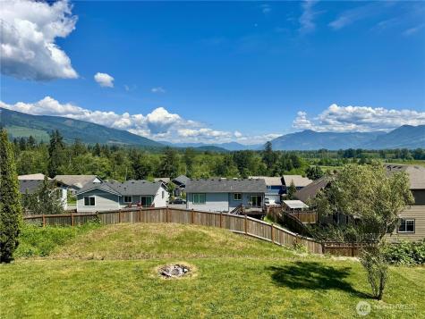 1305 Cascadia Drive Sedro Woolley WA 98284