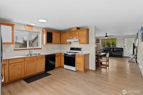 1305 Cascadia Drive Sedro Woolley WA 98284