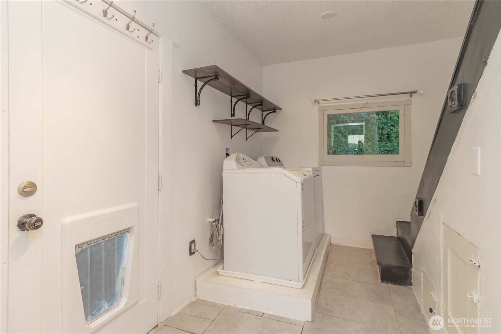 1549 Charleston Beach Road W Bremerton WA 98312