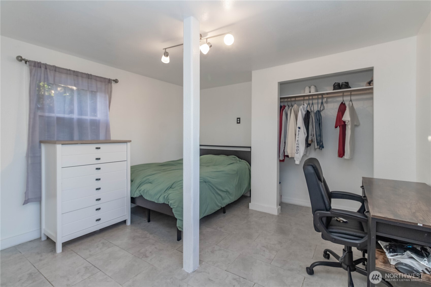 1549 Charleston Beach Road W Bremerton WA 98312
