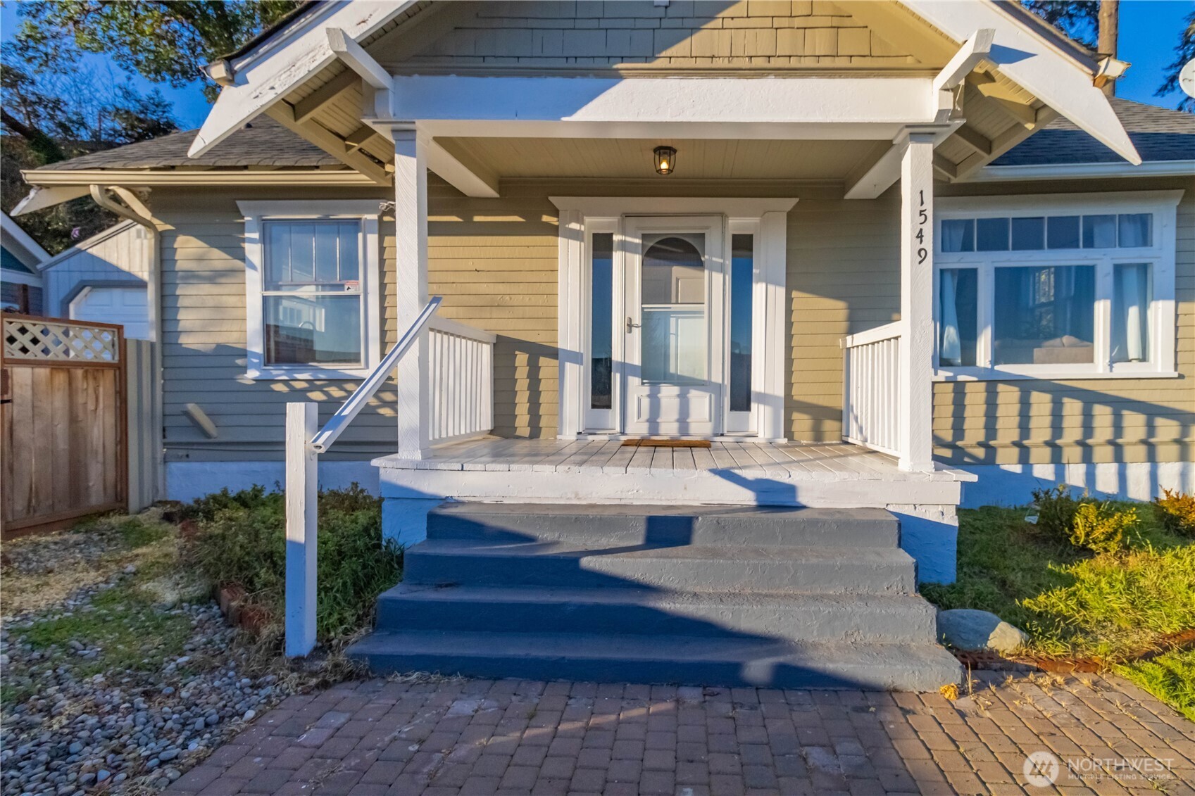 1549 Charleston Beach Road W Bremerton WA 98312