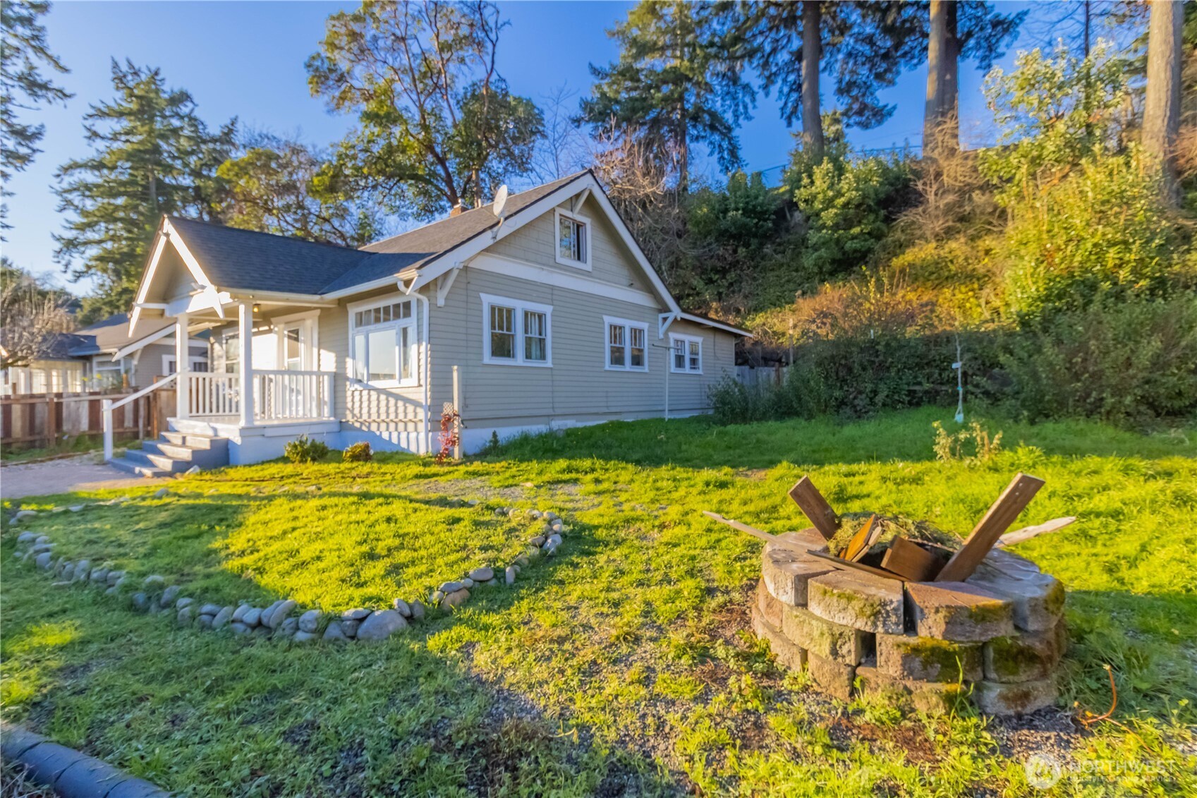 1549 Charleston Beach Road W Bremerton WA 98312