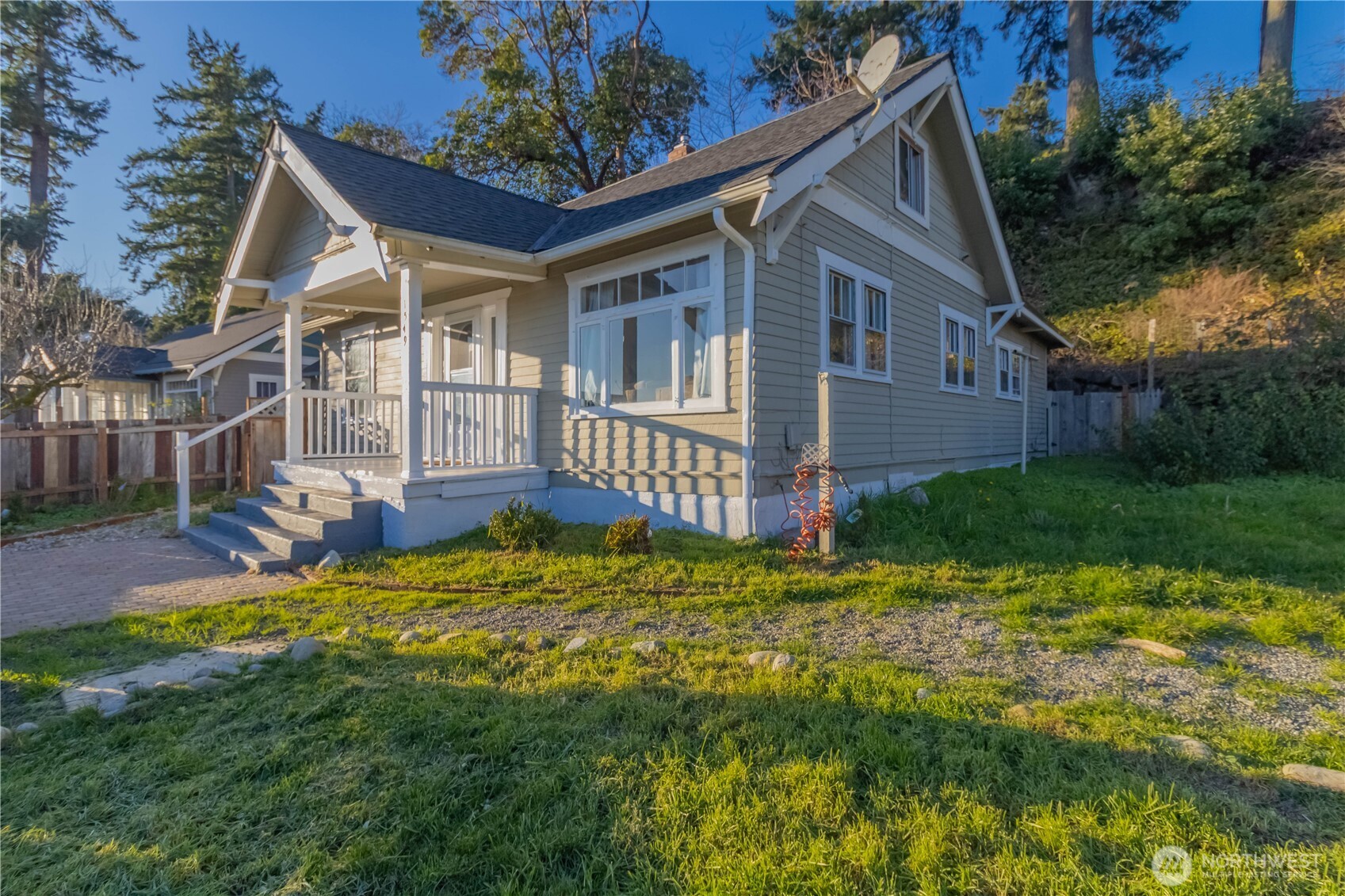 1549 Charleston Beach Road W Bremerton WA 98312