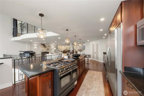 17714 SE 40th Place Bellevue WA 98008