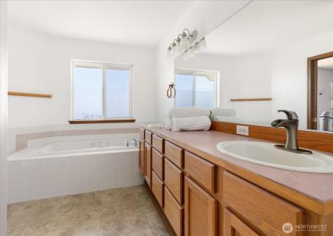648 Hacienda Drive Coupeville WA 98239