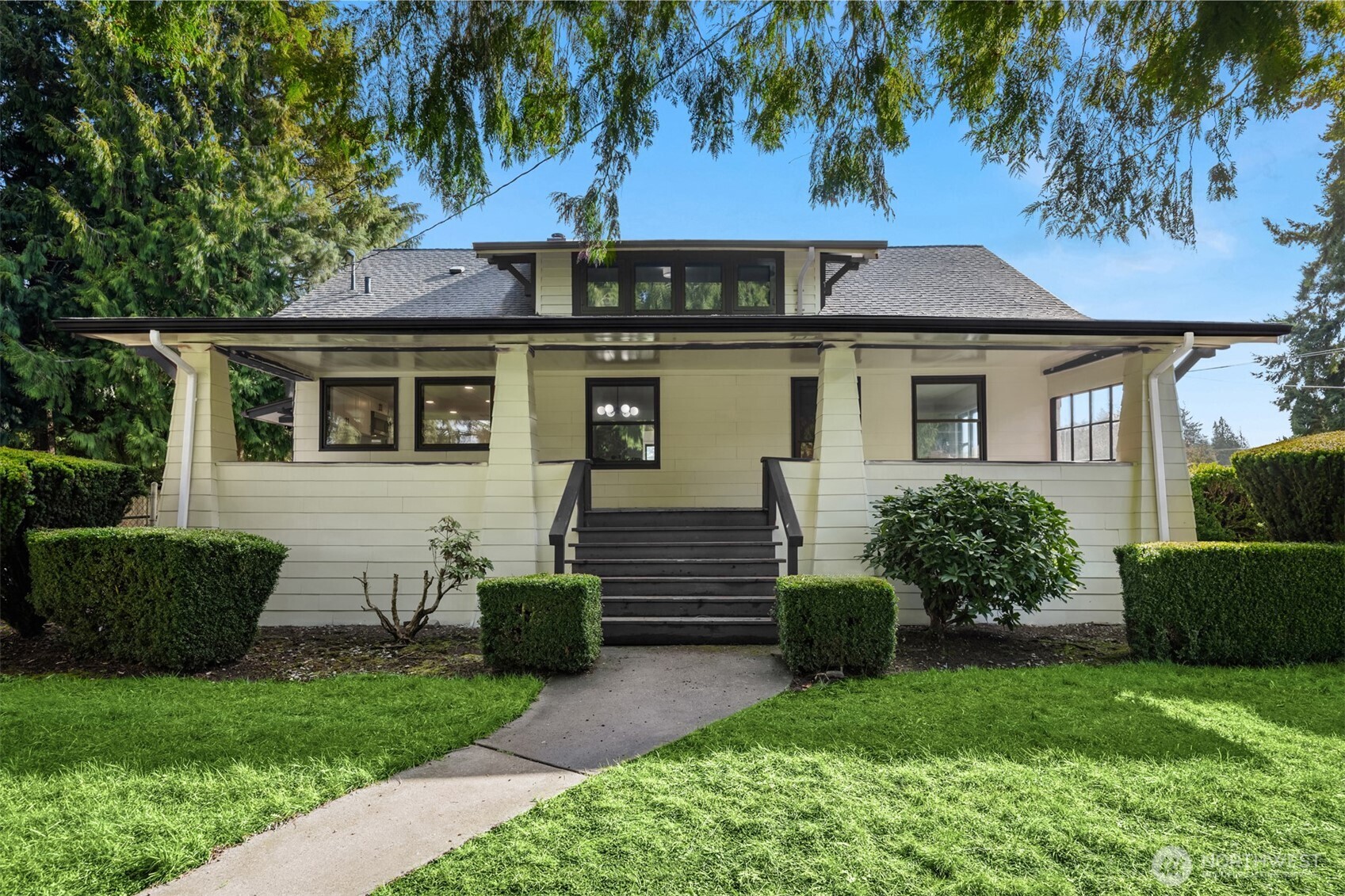 11726 10th Avenue S Seattle WA 98168
