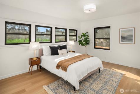 11726 10th Avenue S Seattle WA 98168