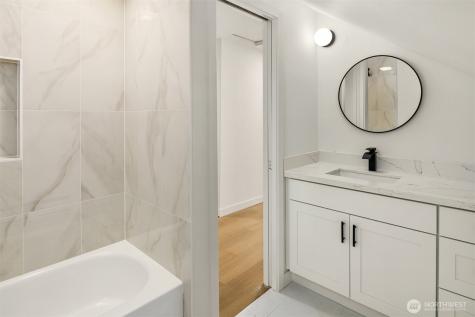 11726 10th Avenue S Seattle WA 98168