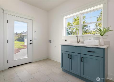 1649 Scenic Heights Road Oak Harbor WA 98277