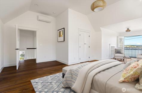 1649 Scenic Heights Road Oak Harbor WA 98277
