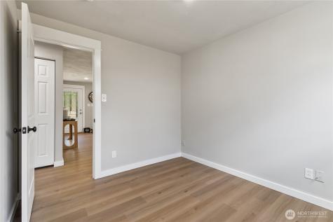 2125 N Highland Street Tacoma WA 98406
