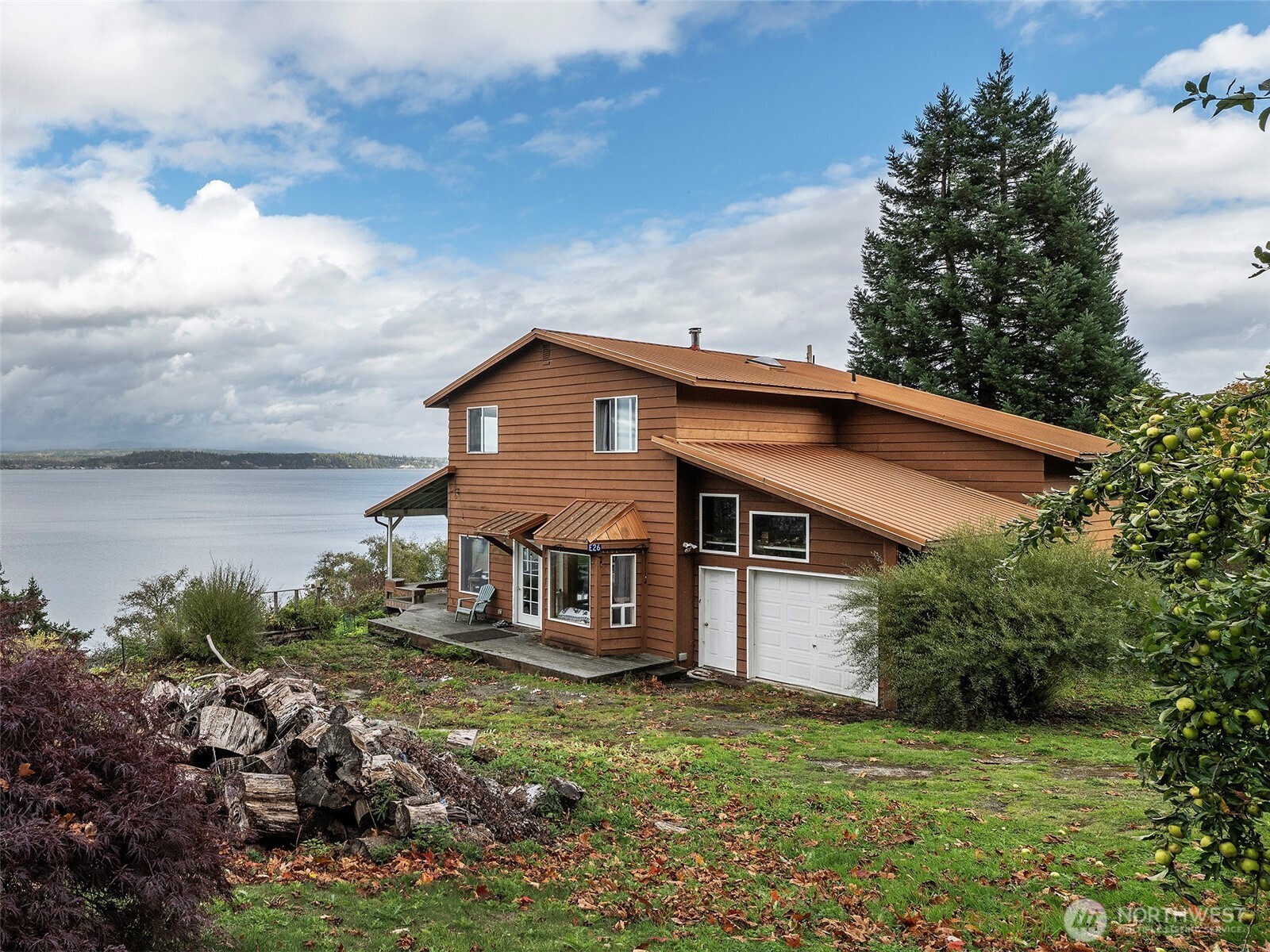 26 E Port Garden Drive Everett WA 98206