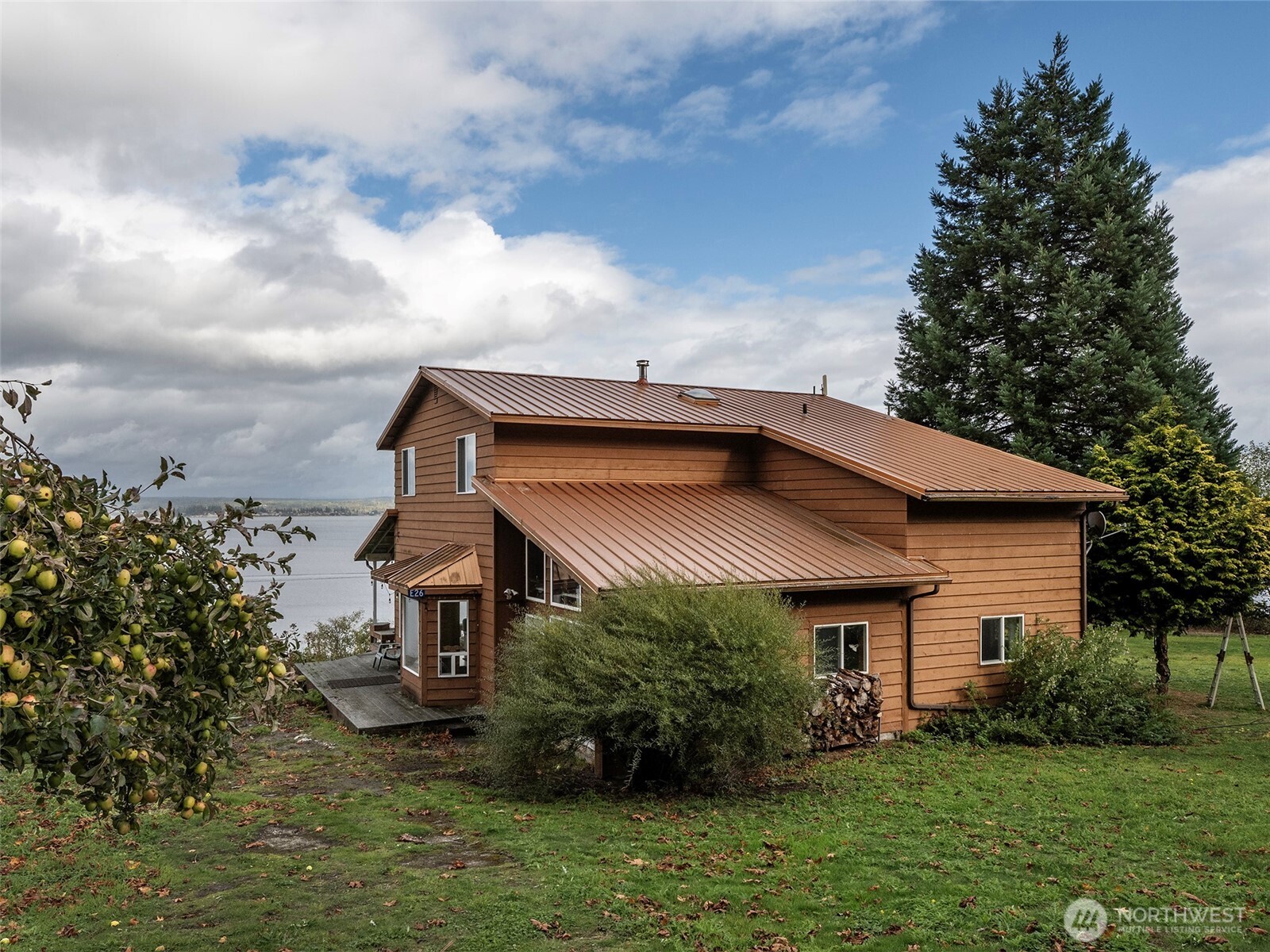 26 E Port Garden Drive Everett WA 98206