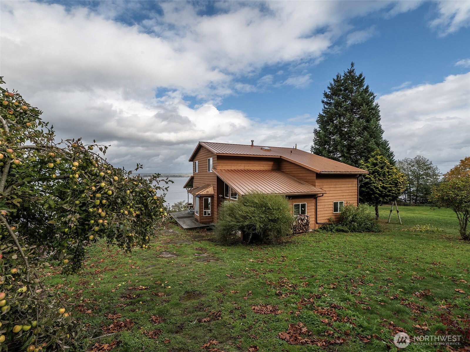 26 E Port Garden Drive Everett WA 98206