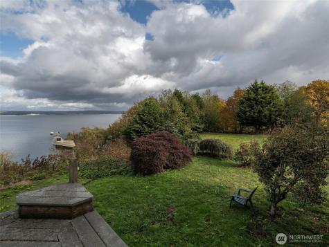 26 E Port Gardner Drive Everett WA 98206