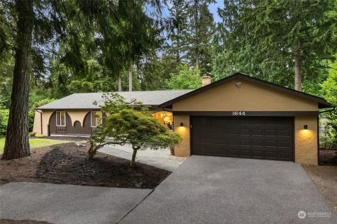 1644 215th Sammamish WA 98075