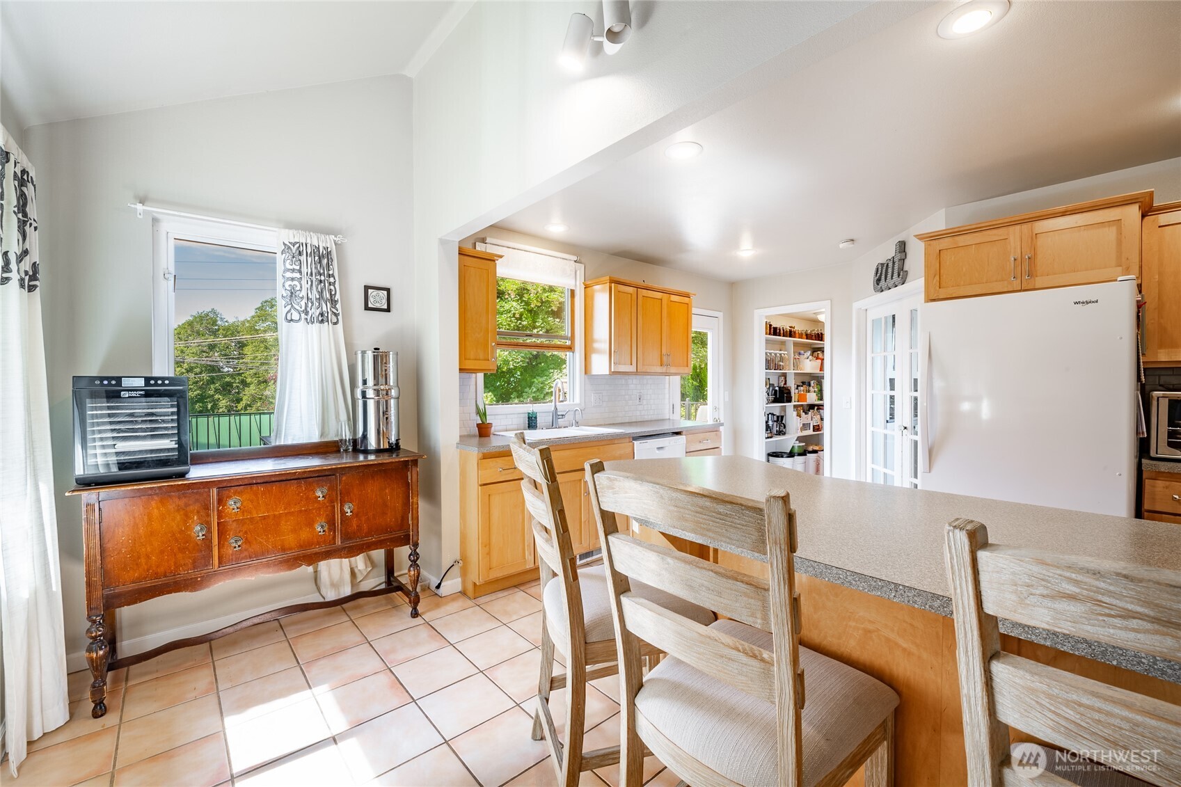 704 Glenning Street Lynden WA 98264