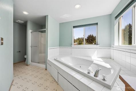 14319 106th Avenue Court E Puyallup WA 98374