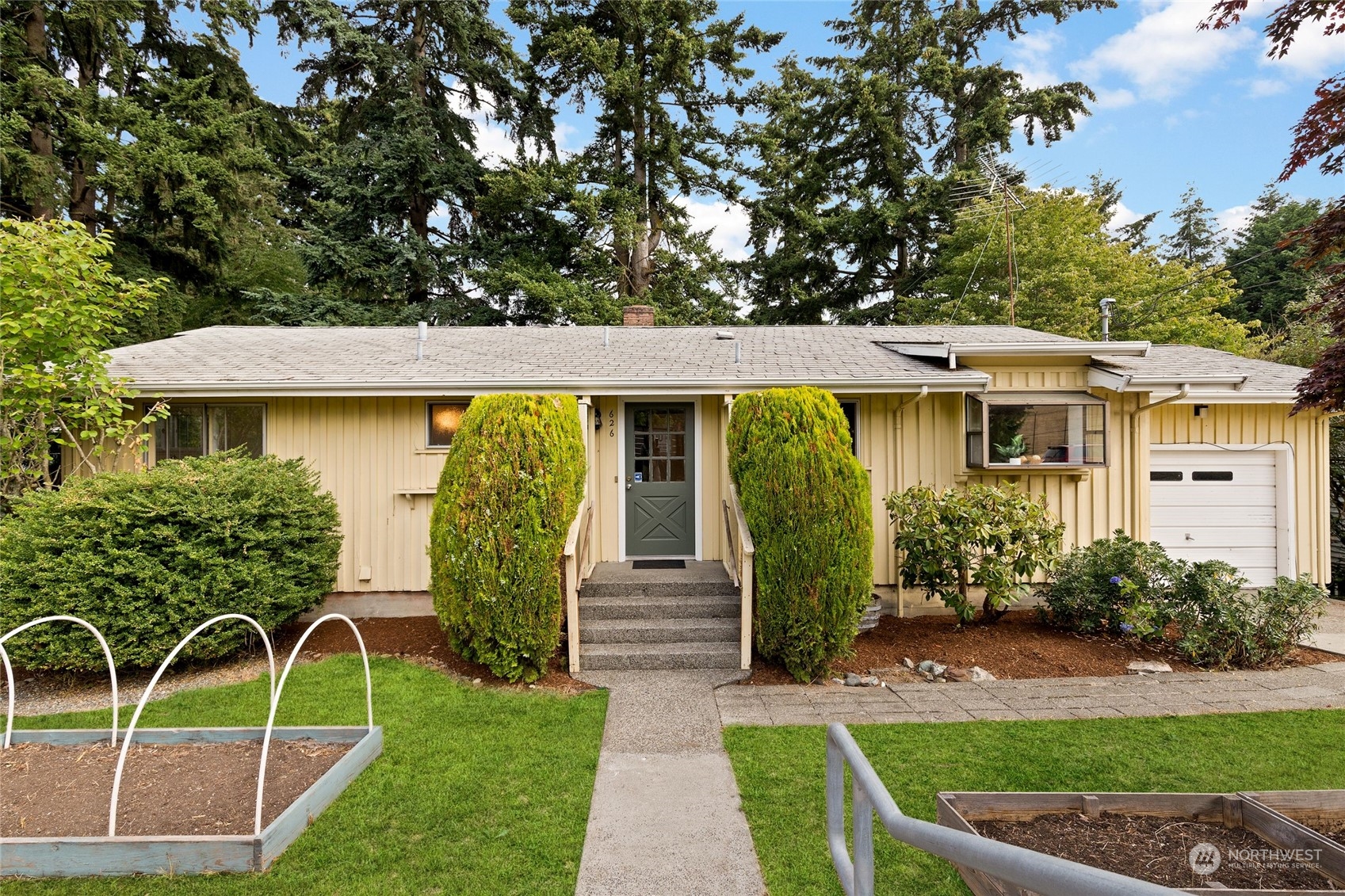 626 N 143rd Street Seattle WA 98133