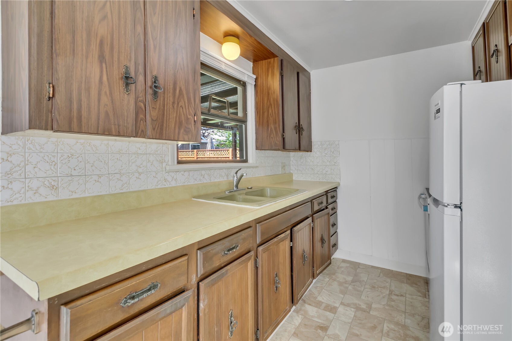 9013 11th Ave SW Seattle WA 98106
