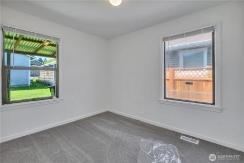 9013 11th Ave SW Seattle WA 98106