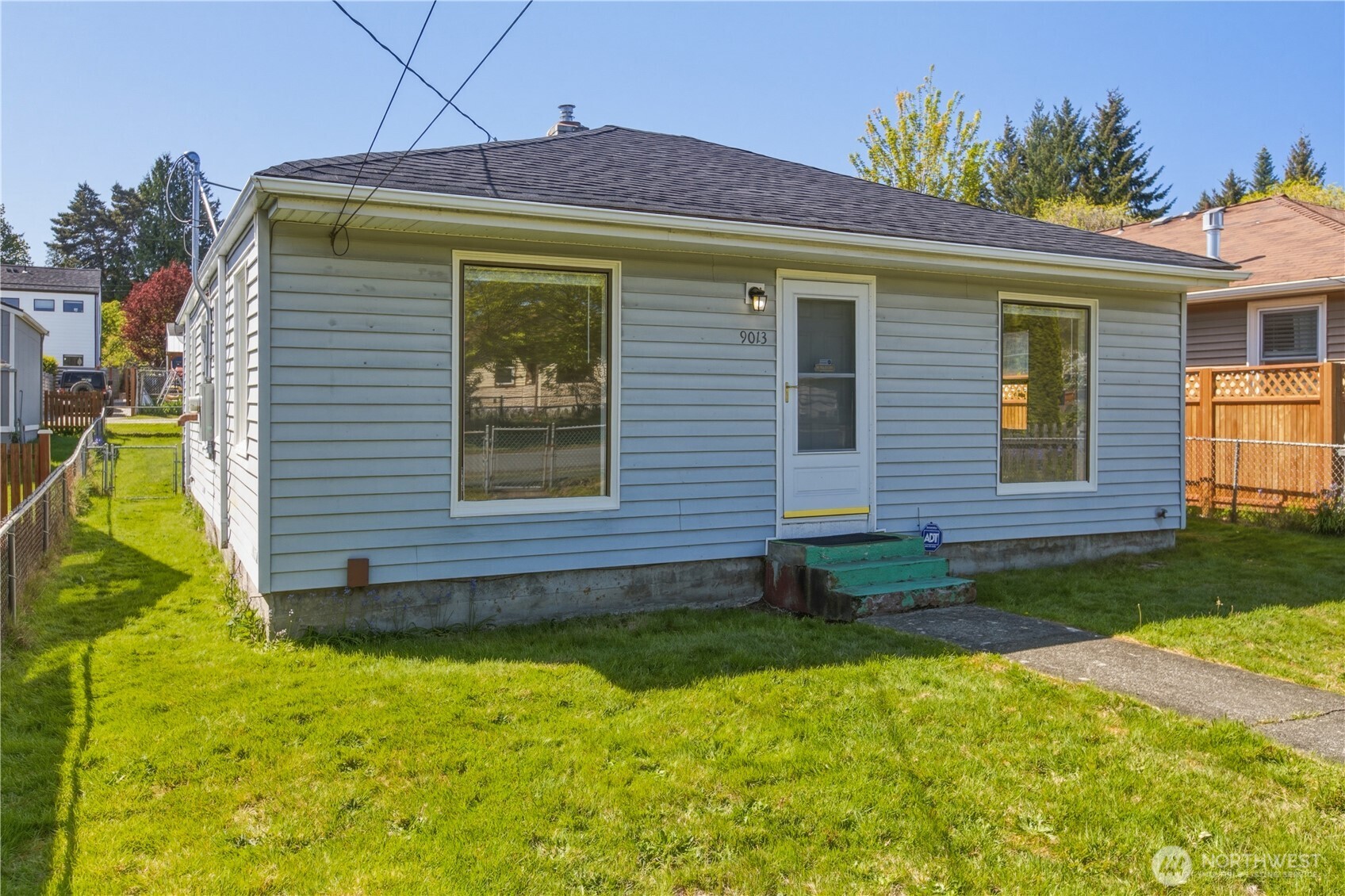 9013 11th Ave SW Seattle WA 98106