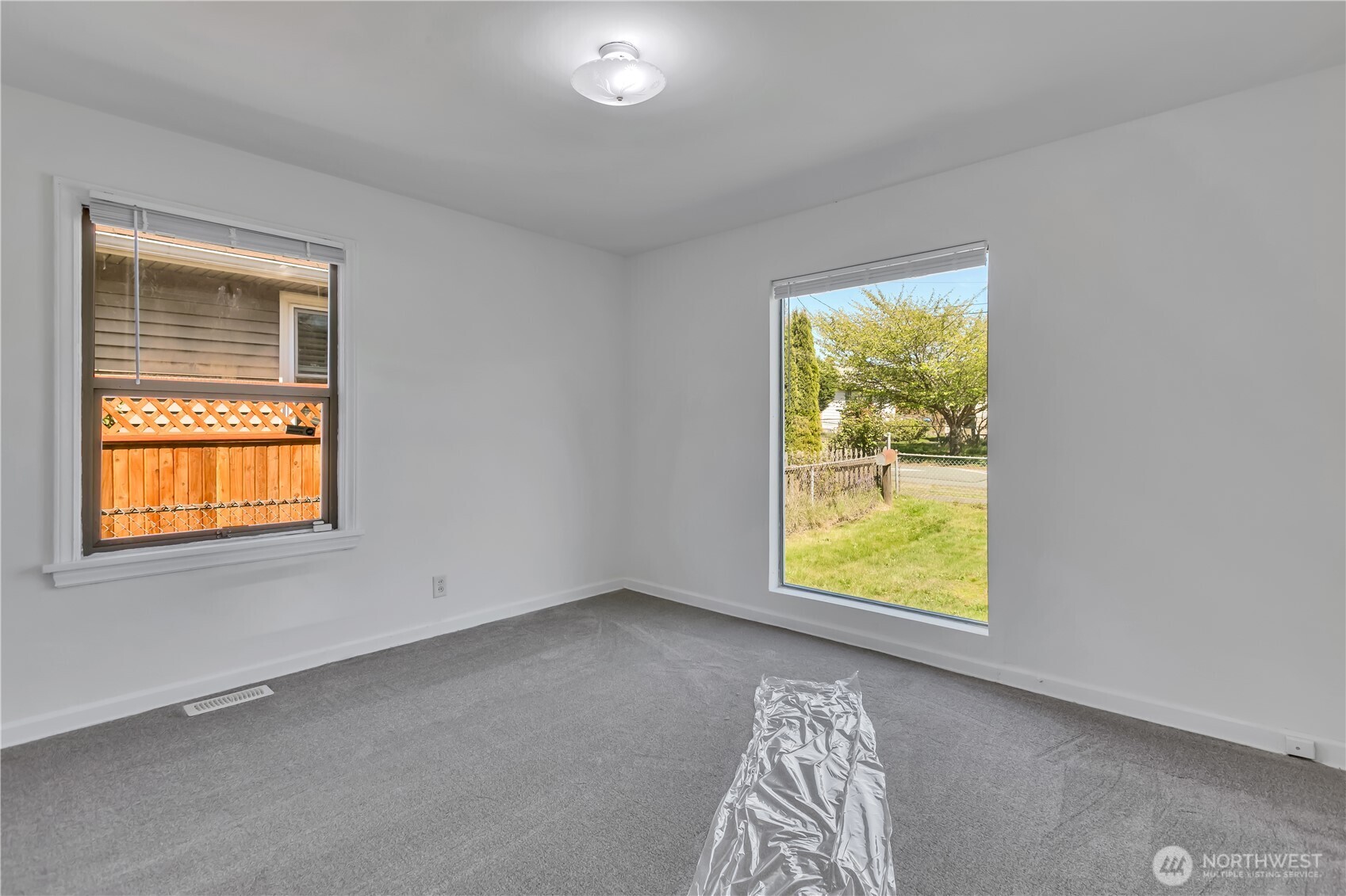 9013 11th Ave SW Seattle WA 98106