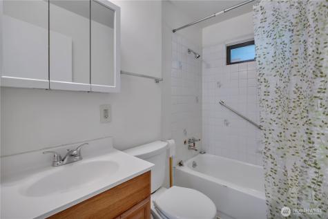 9013 11th Ave SW Seattle WA 98106
