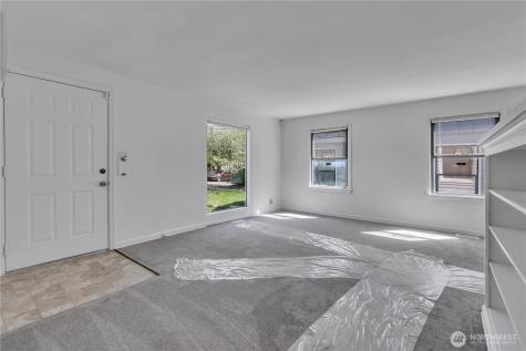 9013 11th Ave SW Seattle WA 98106