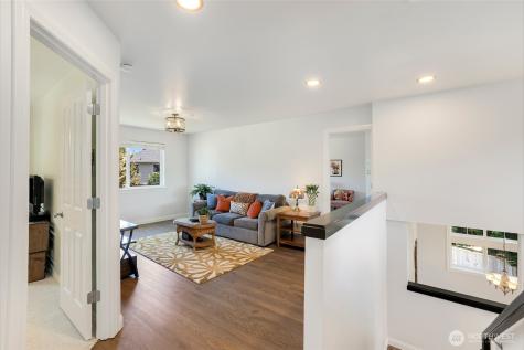 5440 NE 2nd Court Renton WA 98059