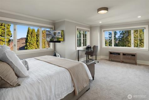 3645 92nd Avenue SE Mercer Island WA 98040