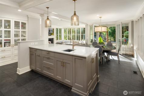 3645 92nd Avenue SE Mercer Island WA 98040