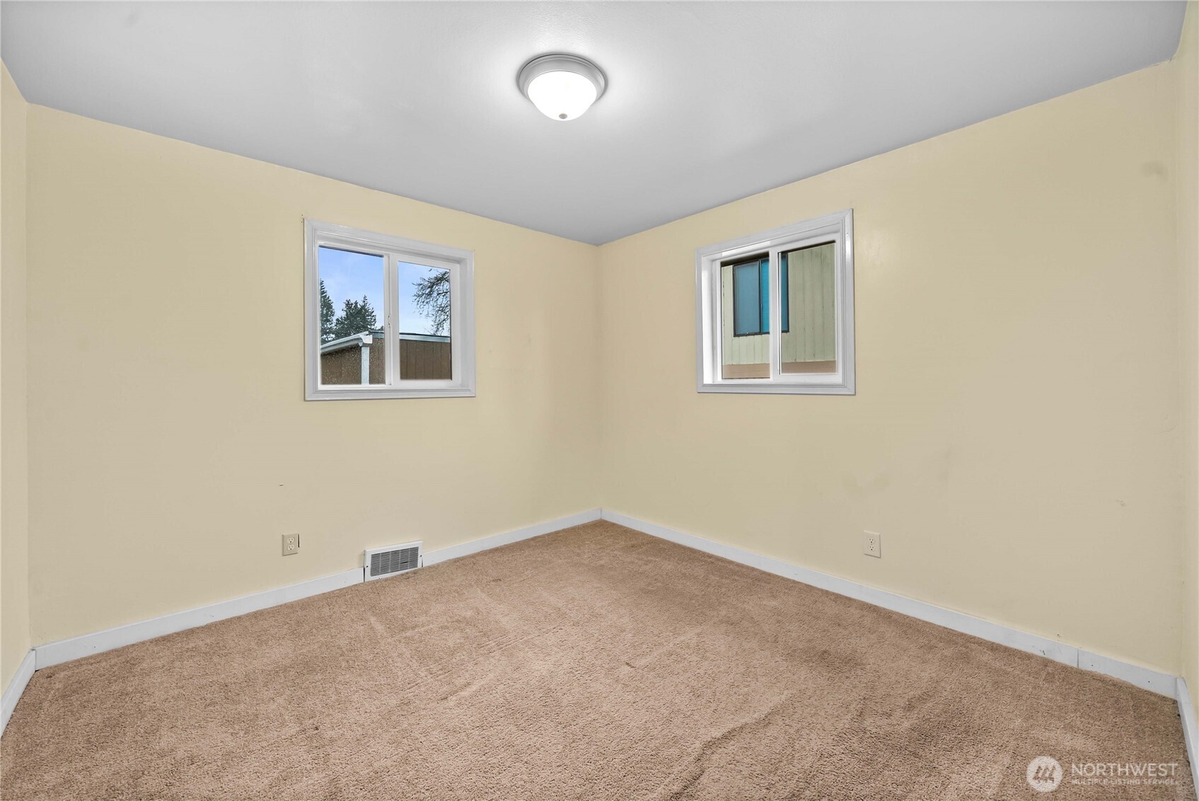 9717 14th Avenue NW Seattle WA 98117
